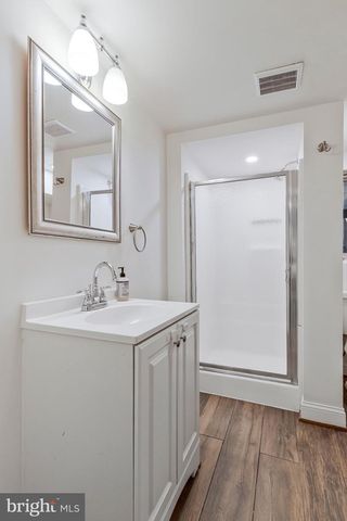 2916 18TH ST NW, Washington, DC 20009