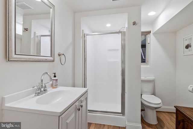 2916 18TH ST NW, Washington, DC 20009