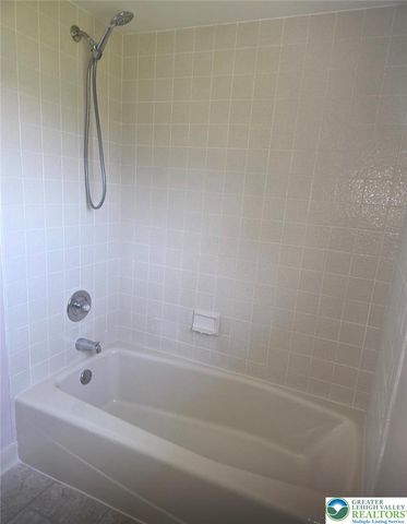 4621 Willow Lane, Lower Nazareth Twp, PA 18064