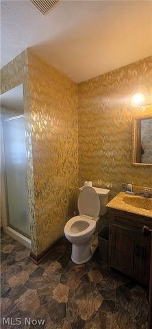 325 Brookshire Oval, Hinckley, OH 44233