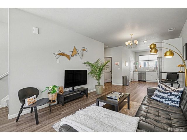 6998 Ipswich Ct, Castle Pines, CO 80108