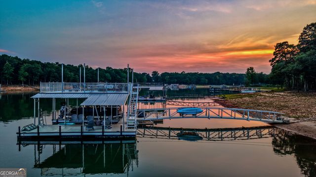 215 Carlota Way, Hartwell, GA 30643