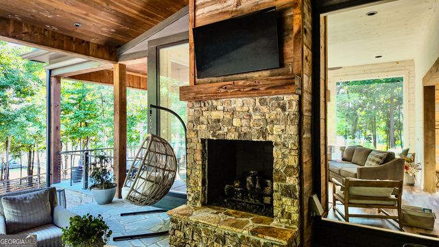 215 Carlota Way, Hartwell, GA 30643