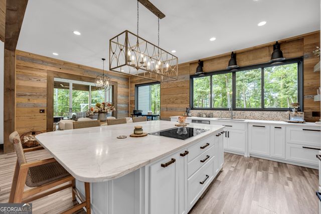 215 Carlota Way, Hartwell, GA 30643