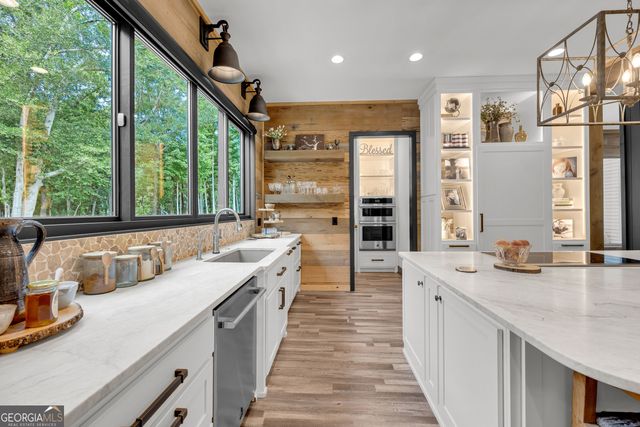 215 Carlota Way, Hartwell, GA 30643