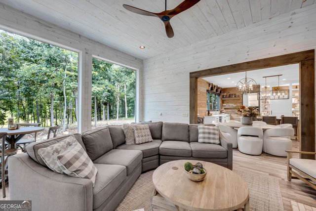 215 Carlota Way, Hartwell, GA 30643