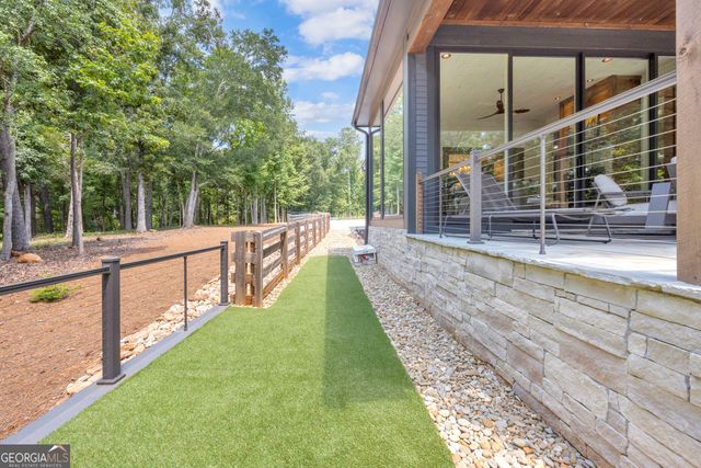 215 Carlota Way, Hartwell, GA 30643
