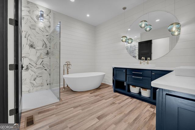 215 Carlota Way, Hartwell, GA 30643