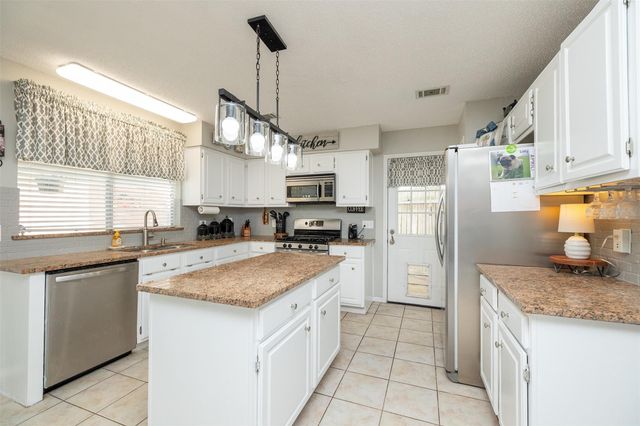 15947 Pinyon Creek Drive, Houston, TX 77095