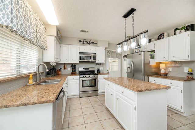 15947 Pinyon Creek Drive, Houston, TX 77095