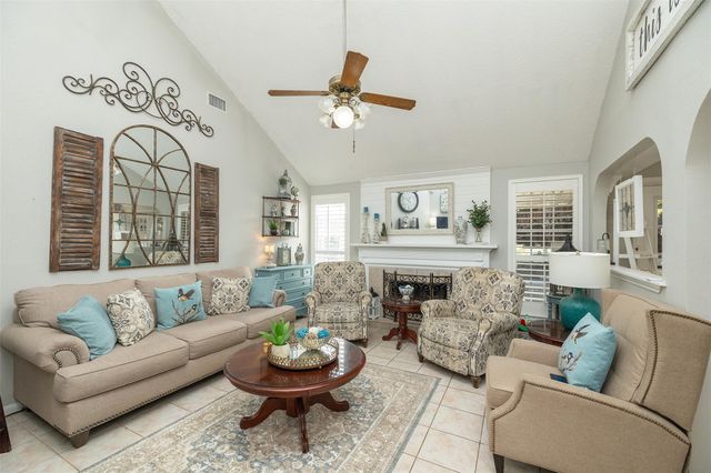 15947 Pinyon Creek Drive, Houston, TX 77095