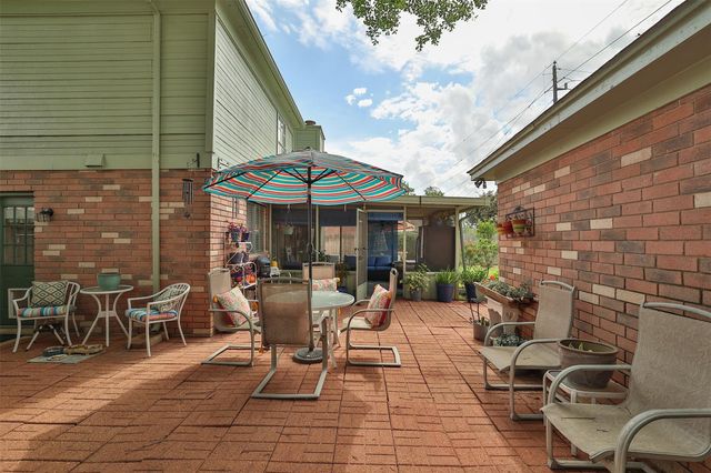 15947 Pinyon Creek Drive, Houston, TX 77095