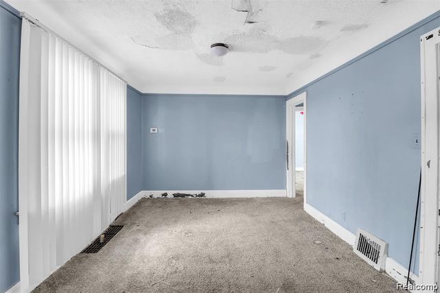 15354 Stansbury Street, Detroit, MI 48227