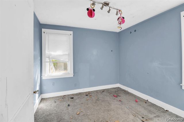 15354 Stansbury Street, Detroit, MI 48227