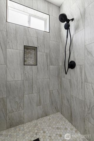 900 NW Shire Street, Oak Harbor, WA 98277