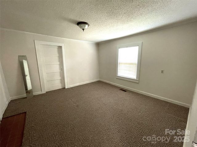 215 Old Dixie Road, Lancaster, SC 29720