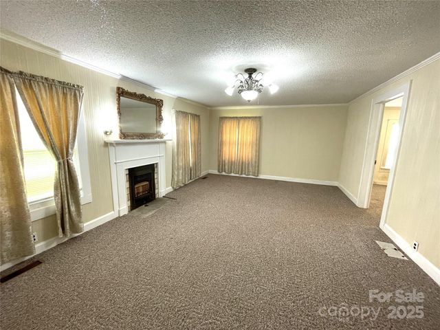 215 Old Dixie Road, Lancaster, SC 29720