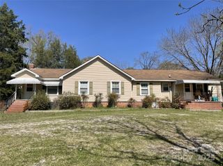 215 Old Dixie Road, Lancaster, SC 29720