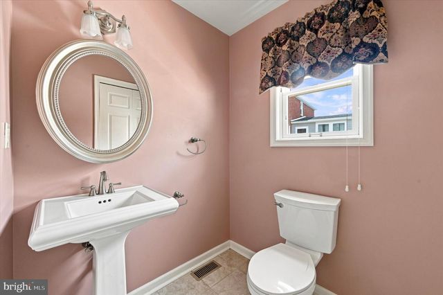 529 CLAREMONT RD, Springfield, PA 19064