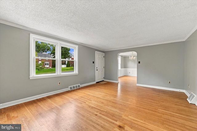 529 CLAREMONT RD, Springfield, PA 19064