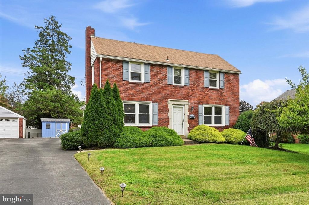 529 CLAREMONT RD, Springfield, PA 19064