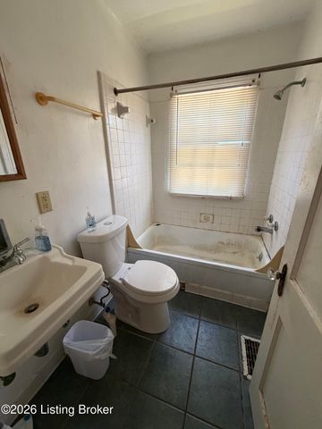 4033 Massie Ave, Louisville, KY 40207