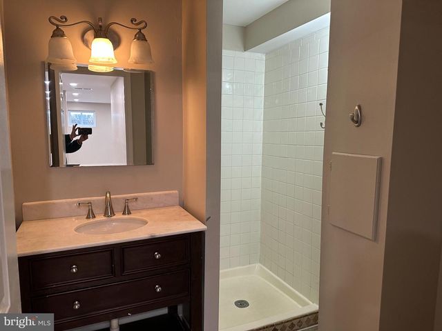 6728 ANDERS TER, Springfield, VA 22151