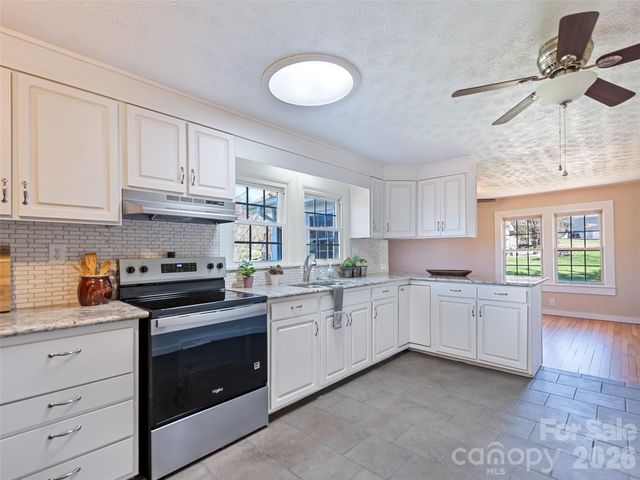 157 Morgan Street, Canton, NC 28716