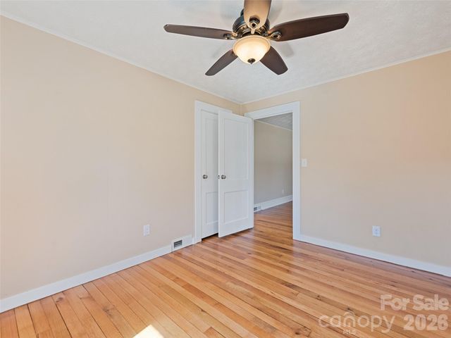 157 Morgan Street, Canton, NC 28716