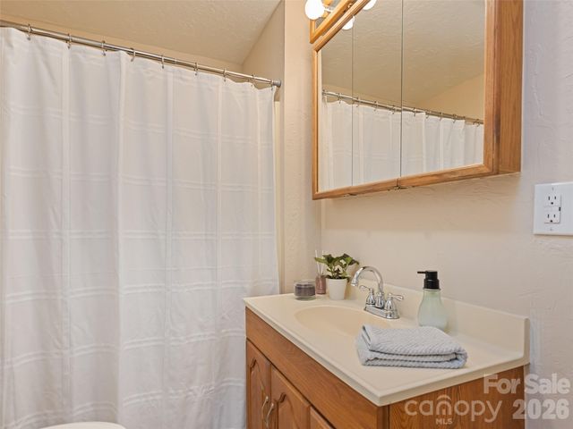 157 Morgan Street, Canton, NC 28716