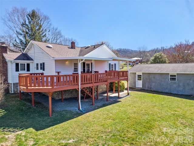 157 Morgan Street, Canton, NC 28716