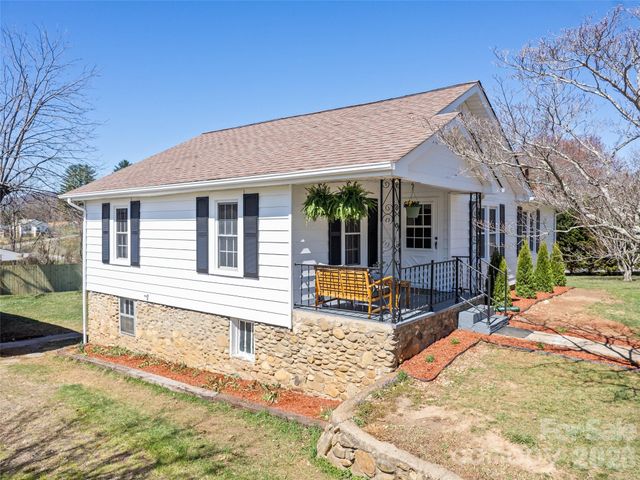 157 Morgan Street, Canton, NC 28716