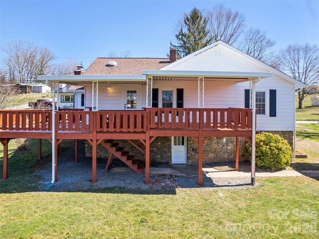 157 Morgan Street, Canton, NC 28716