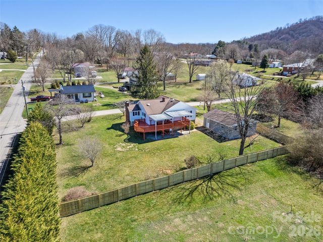 157 Morgan Street, Canton, NC 28716