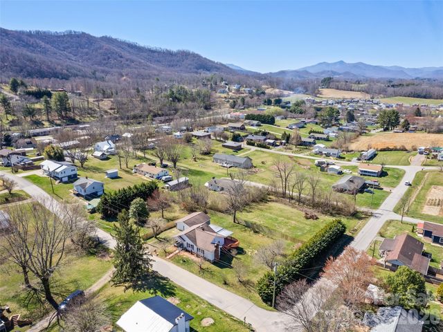 157 Morgan Street, Canton, NC 28716