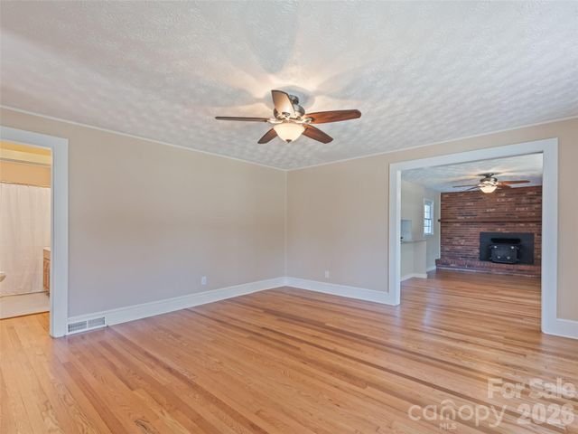 157 Morgan Street, Canton, NC 28716