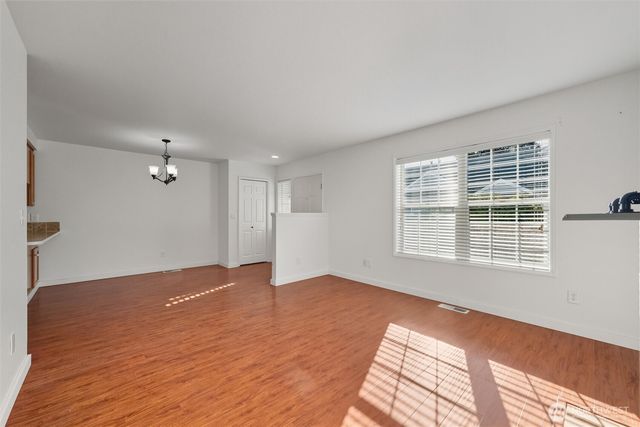 126 E Grover Street #6B, Lynden, WA 98264