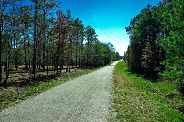 97 Utley Road, Huntsville, TX 77320