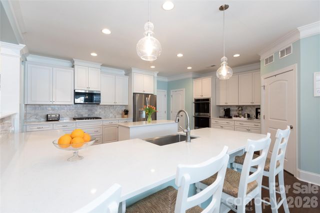 10861 Parkhall Drive, Harrisburg, NC 28075