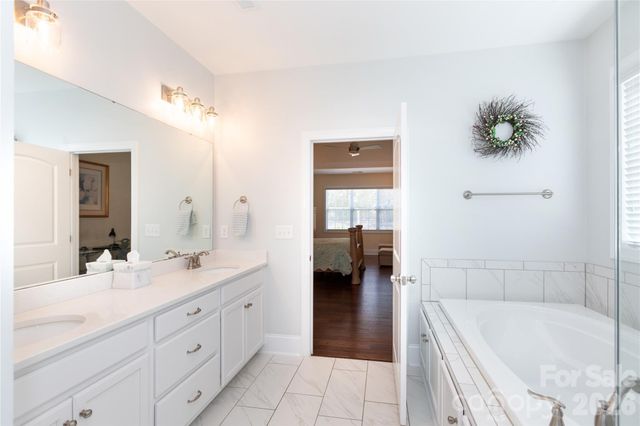 10861 Parkhall Drive, Harrisburg, NC 28075