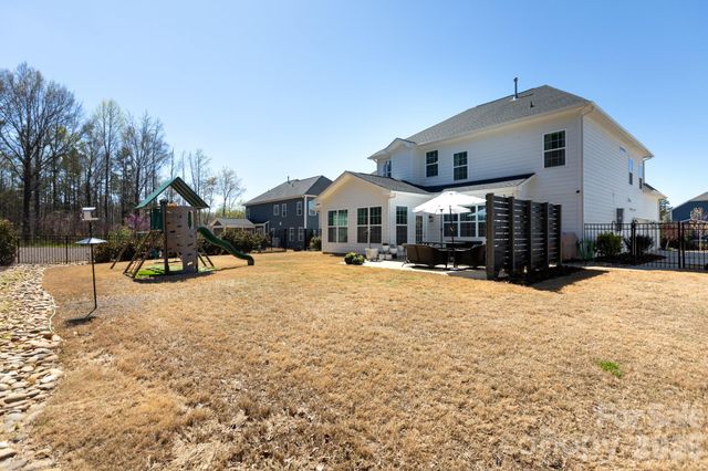 10861 Parkhall Drive, Harrisburg, NC 28075