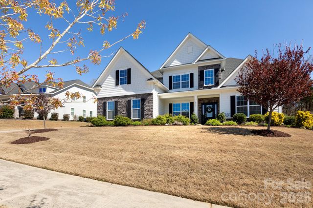 10861 Parkhall Drive, Harrisburg, NC 28075