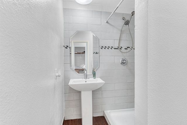 11856 Porcupine Drive, Fort Worth, TX 76244