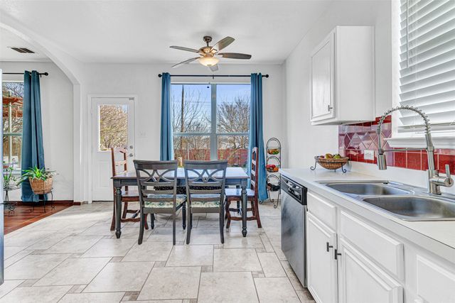 11856 Porcupine Drive, Fort Worth, TX 76244