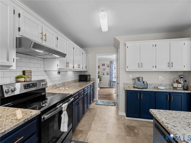 10759 Ashcake Station Pl, Mechanicsville, VA 23116