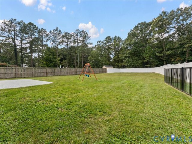 10759 Ashcake Station Pl, Mechanicsville, VA 23116