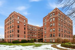 11 Alden Road 1M, Larchmont, NY 10538