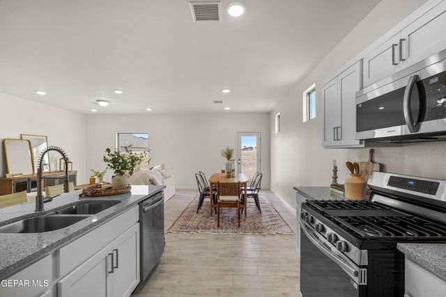 1349 Blue Horizon Street, El Paso, TX 79928