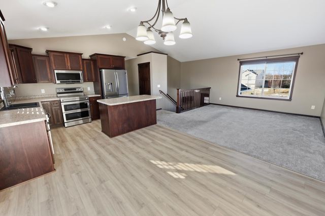 1416 15th Street S, Sartell, MN 56377