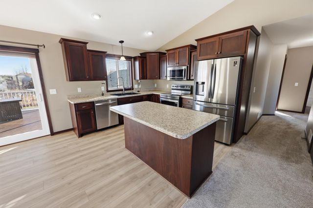 1416 15th Street S, Sartell, MN 56377